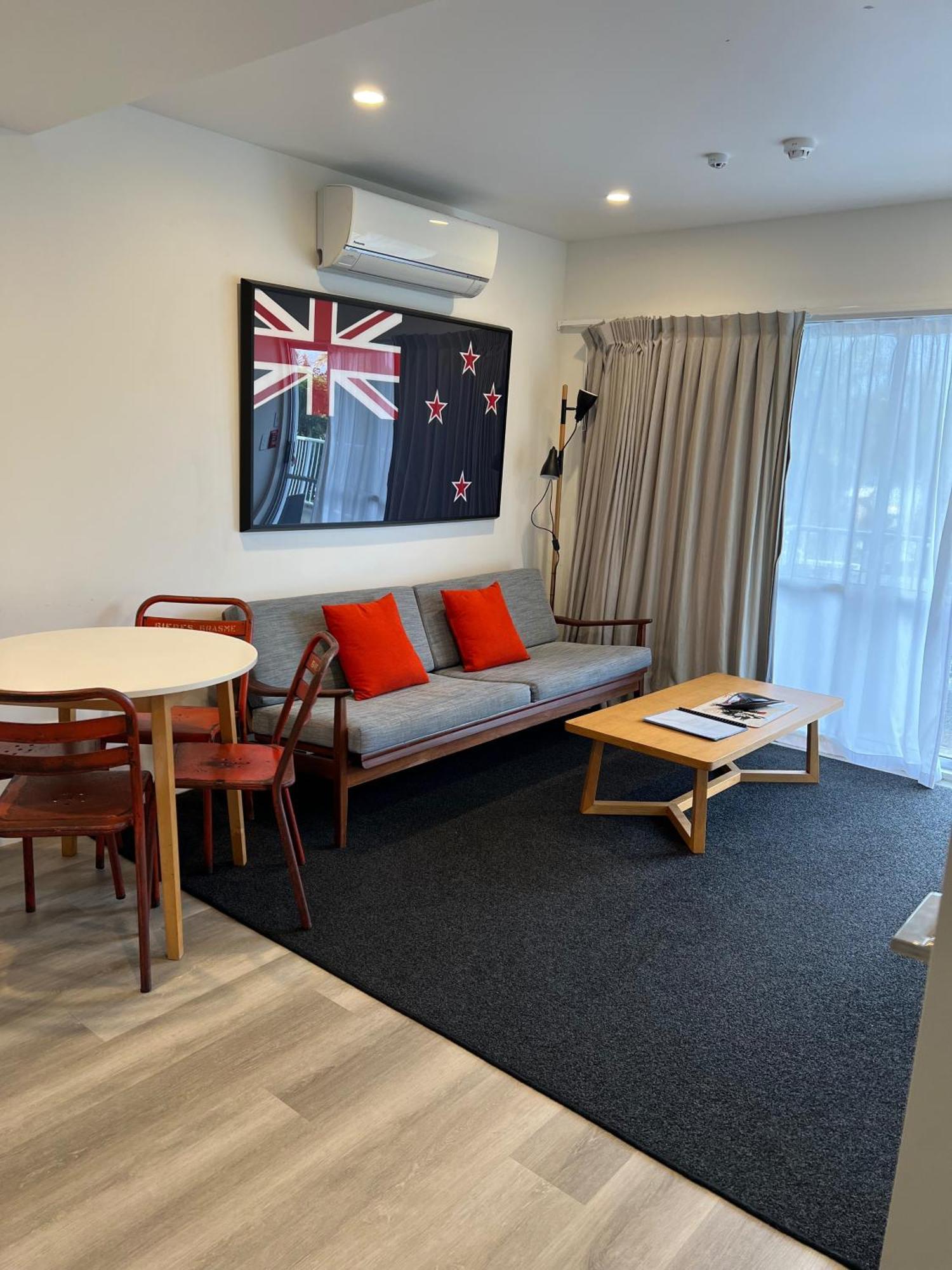 Russell Apartment - Unit 1 외부 사진